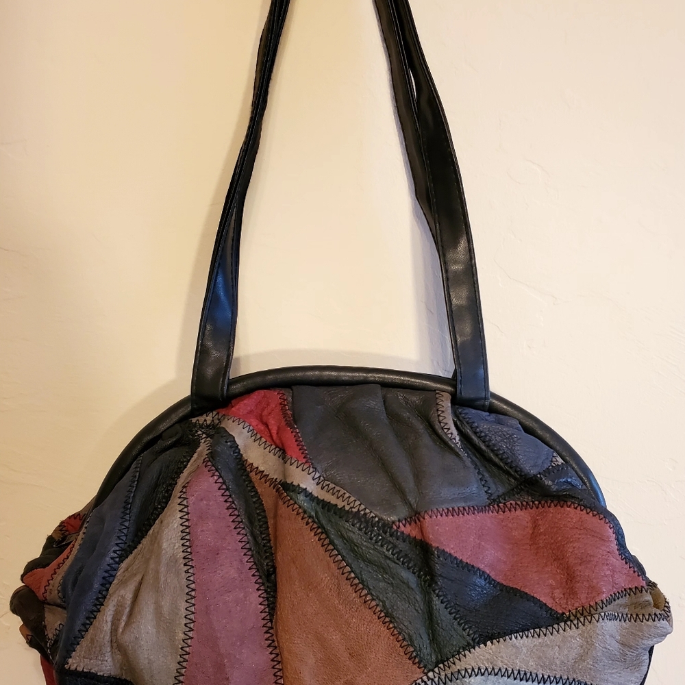 Vintage 90's Patchwork Leather La Covina Shoulder Bag 10" Drop Zip Closure